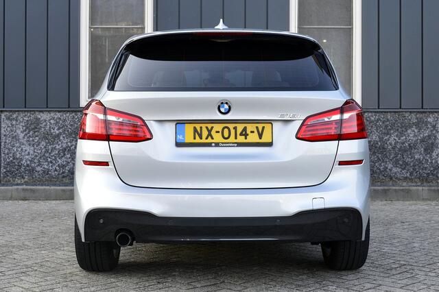 BMW 2-SERIE Active Tourer 218i M-Sport Rijklaarprijs-Garantie Navigatie Leder sport interieur Led Airco Head-Up