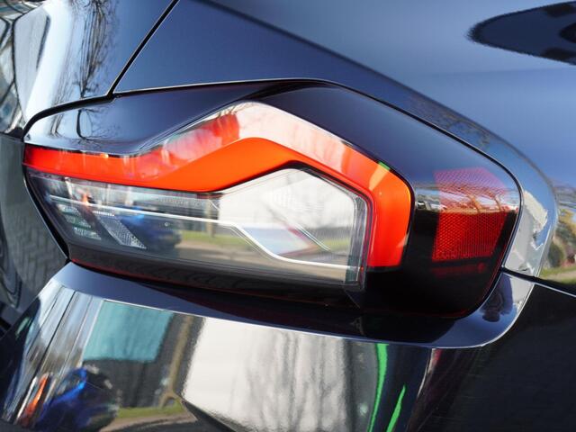 BMW 2-SERIE Coupé 220i M-Sport Pro / SPORTONDERSTEL / HARMAN KARDON / PANO / SPORTSTOELEN / PDC / WIDESCREEN NAVI / ALARM KLASSE 3 / CRUISE / 19'' LMV