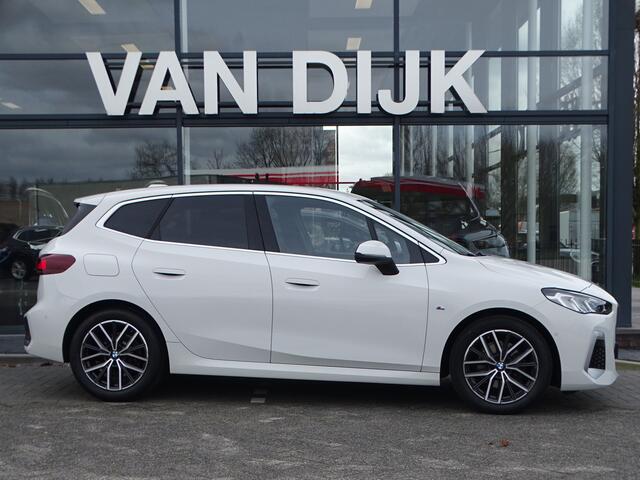 BMW 2-SERIE 218i Active Tourer M Sportpakket Sportstoelen Adaptief M-onderstel Parkeerhulpsysteem 18''LM Velgen