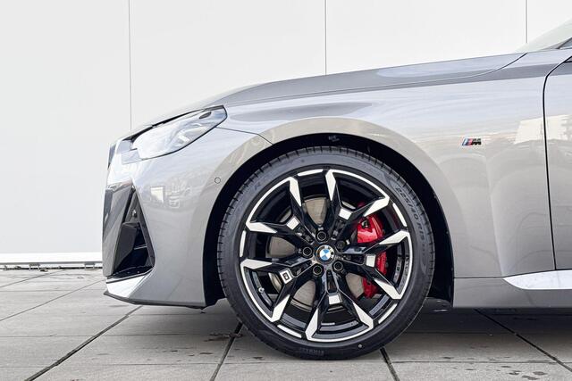 BMW 2-SERIE Coupé 220i High Executive M-Sport / Glazen Schuifdak / Harman Kardon / Adaptief LED / Comfort Access / CraftedClarity / Getinte Ramen / 19 Inch / Shadowline