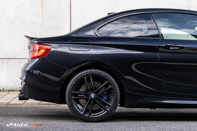 BMW 2-SERIE Coupé M240i High Executive