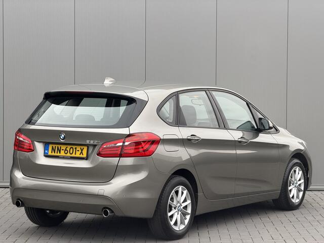 BMW 2-SERIE Active Tourer 220i Executive | Adaptive Cruise | Keyless | Sportstoelen | Trekhaak afn. |