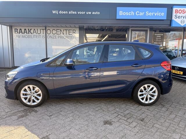 BMW 2-SERIE Active Tourer 225xe iPerformance Executive | Leer | Navi | Camera