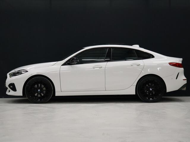 BMW 2-SERIE Gran Coupé 218i High Executive Edition [SCHUIFKANTELDAK, HARMAN/KARDON, APPLE CARPLAY, ANDROID, CAMERA, STOELVERWARMING, CRUISE, CLIMATE, NIEUWSTAAT]