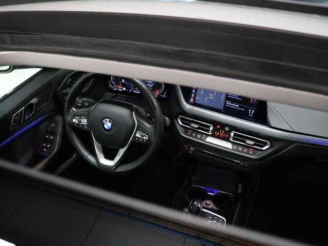 BMW 2-SERIE Gran Coupé 218i High Executive Edition [SCHUIFKANTELDAK, HARMAN/KARDON, APPLE CARPLAY, ANDROID, CAMERA, STOELVERWARMING, CRUISE, CLIMATE, NIEUWSTAAT]