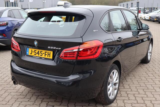 BMW 2-SERIE Active Tourer 225xe iPerformance Executive Navigatie, Head up display, Climate control, Stoelverwarming, Cruise control