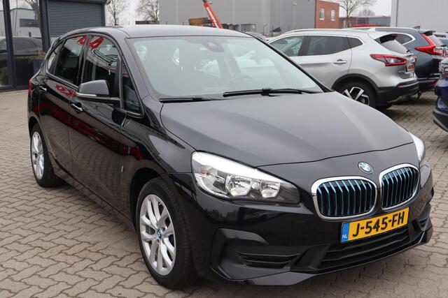 BMW 2-SERIE Active Tourer 225xe iPerformance Executive Navigatie, Head up display, Climate control, Stoelverwarming, Cruise control