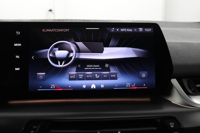 BMW 2-SERIE Active Tourer 225e xDrive | M Sportpakket | Harman-Kardon | Trekhaak | elektrisch glazen panorama-dak |