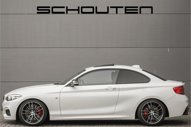 BMW 2-SERIE Coupé 220i High Ex M-Sport Schuifdak M-Performance H/K Trekhaak