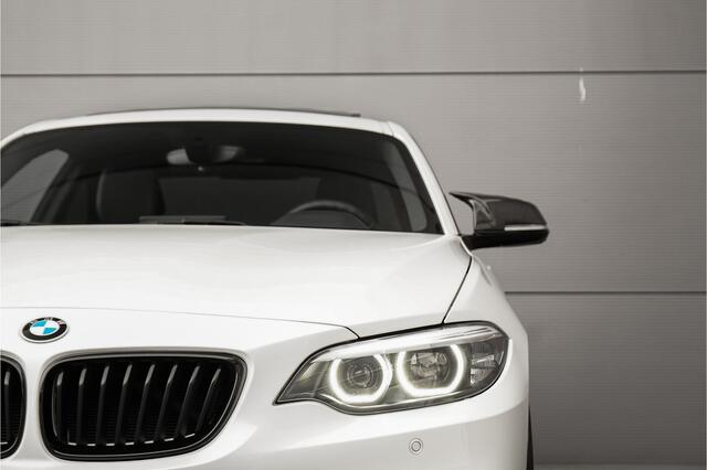 BMW 2-SERIE Coupé 220i High Ex M-Sport Schuifdak M-Performance H/K Trekhaak