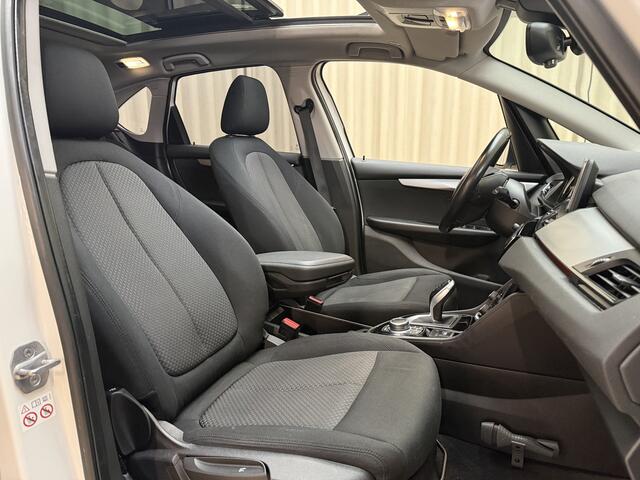 BMW 2-SERIE Active Tourer 218i Executive Panoramadak / Org.NL! / Carplay / Digital Cockpit / Cruise / ECC Clima / Navigatie / 17'' LMV