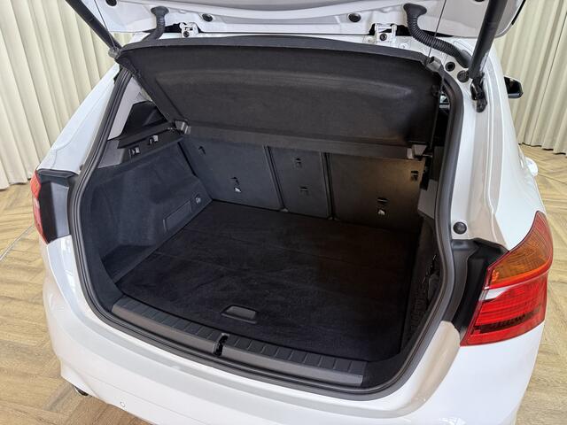 BMW 2-SERIE Active Tourer 218i Executive Panoramadak / Org.NL! / Carplay / Digital Cockpit / Cruise / ECC Clima / Navigatie / 17'' LMV