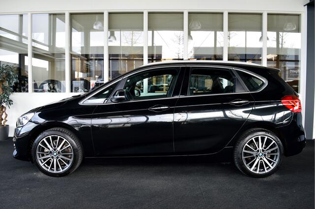 BMW 2-SERIE Active Tourer 220i Sport Line | Facelift