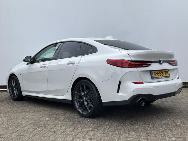 BMW 2-SERIE Gran Coupé 218i M Sport Edition Pano.dak HUD Stoelverw. Carplay Alpinweiß DAB LED