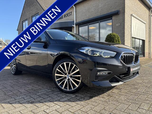 BMW 2-SERIE Gran Coupé 218i Executive Carplay / Full LED / Stoelverwarming