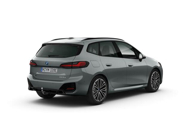 BMW 2-SERIE Active Tourer 225e xDrive | M Sportpakket | Premium Pack | Comfort Pack | Travel Pack | Trekhaak