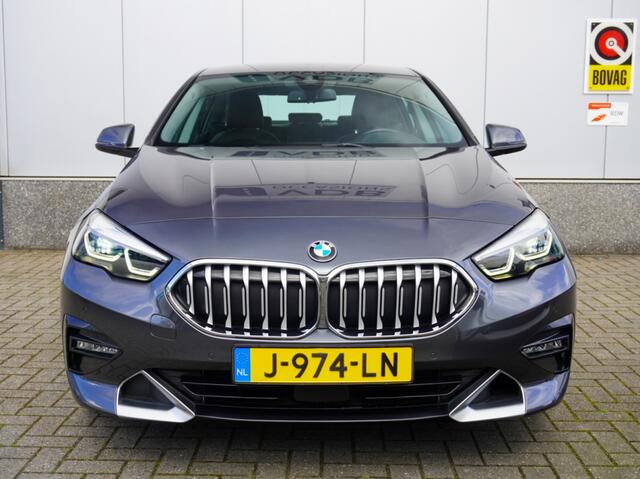 BMW 2-SERIE Gran Coupé 218i High Executive Leder | Trekhaak | Stoelverwarming. | CarPla
