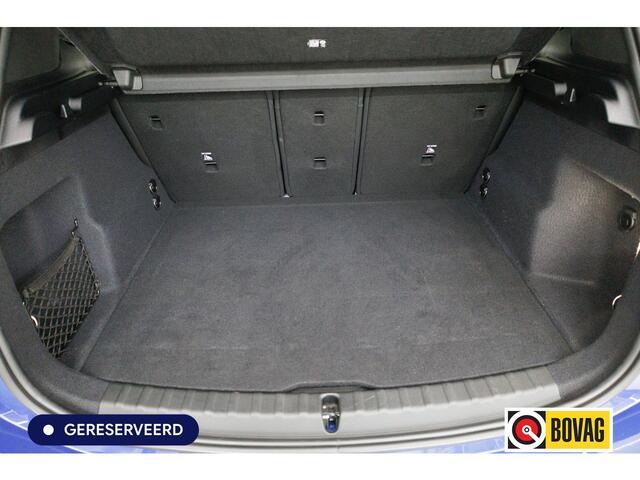 BMW 2-SERIE Active Tourer 218i M-Sport automaat | 19 inch Individual Panoramadak | Harman Kardon | HUD Adaptive cruise, 360 Camera, PDC V+A, El.verstelbare stoel met geheugen, Elektrische achterklep, Keyless