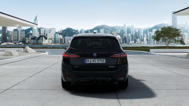BMW 2-SERIE Active Tourer 225e xDrive M Sport Automaat / Trekhaak / Sportstoelen / Adaptieve LED / Head-Up / M Adaptief onderstel / Parking Assistant Plus / Comfort Access