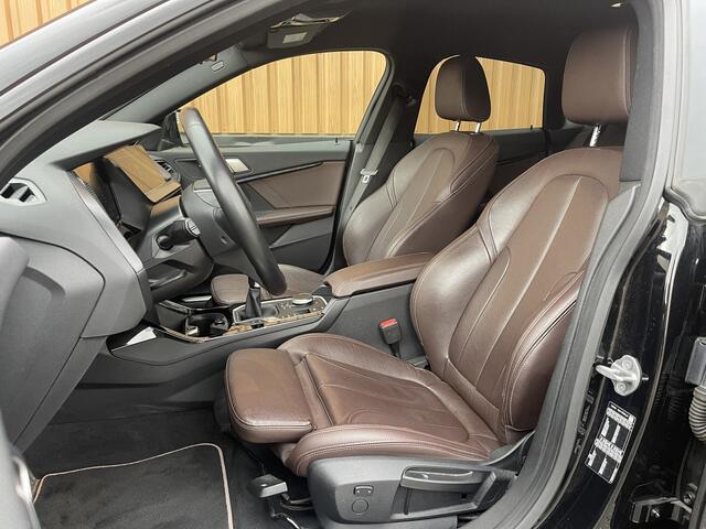 BMW 2-SERIE Gran Coupé 218i Business Edition Plus | BTW | Apple Carplay | DAB+ | Leder | Navigatie | Parkeersensoren | Stoelverwarming |