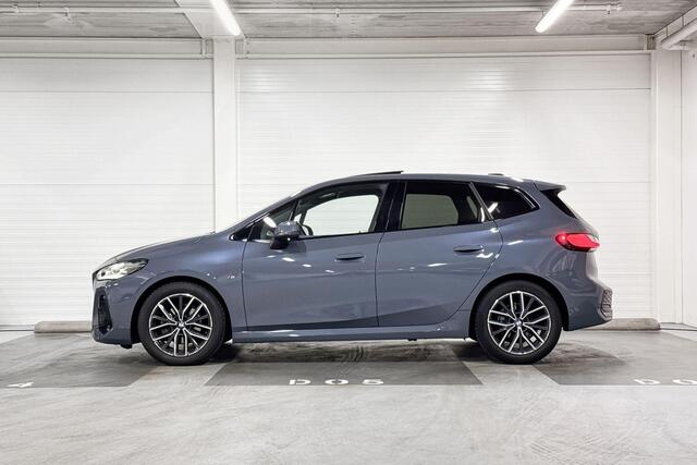 BMW 2-SERIE Active Tourer 218i | M-Sport | Comfort Access | Panoramadak | Stoelverwarming | Stuurverwarming