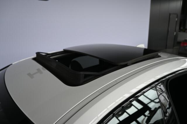 BMW 2-SERIE Gran Coupé 218i Executive Edition M-Pakket Automaat Navigatie Panoramadak Dealer Onderhouden! Inruil Mogelijk!