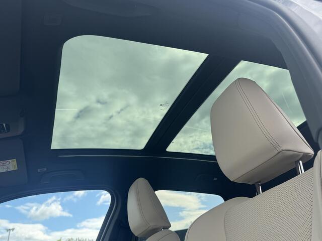 BMW 2-SERIE Active Tourer 225e xDrive NL-AUTO | TREKHAAK | PANODAK