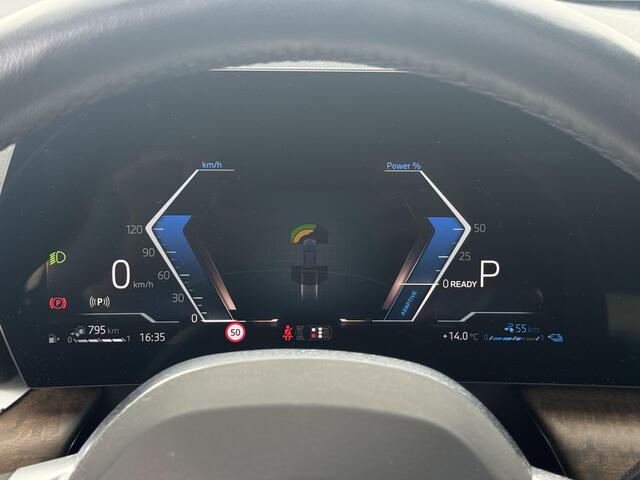 BMW 2-SERIE Active Tourer 225e xDrive NL-AUTO | TREKHAAK | PANODAK