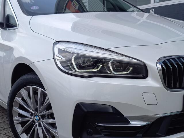 BMW 2-SERIE Active Tourer 225xe iPerformance High Executive - PANO - HEAD-UP - LEER - HARMAN KARDON -