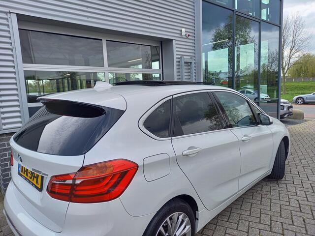 BMW 2-SERIE Active Tourer 225xe iPerformance High Executive - PANO - HEAD-UP - LEER - HARMAN KARDON -