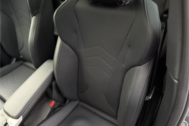 BMW 2-SERIE Act.Tourer 230e xDrive 326 PK M-Sport | Panodak | Head-up | Memory | Harman Kardon | Comfort Access