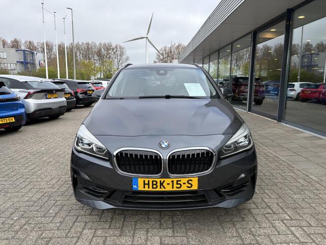 BMW 2-SERIE Active Tourer 225xe iPerformance Executive | Trekhaak | Stoelverwarming | Camera