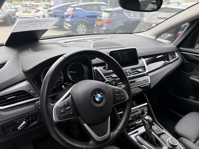 BMW 2-SERIE Active Tourer 225xe iPerformance Executive | Trekhaak | Stoelverwarming | Camera