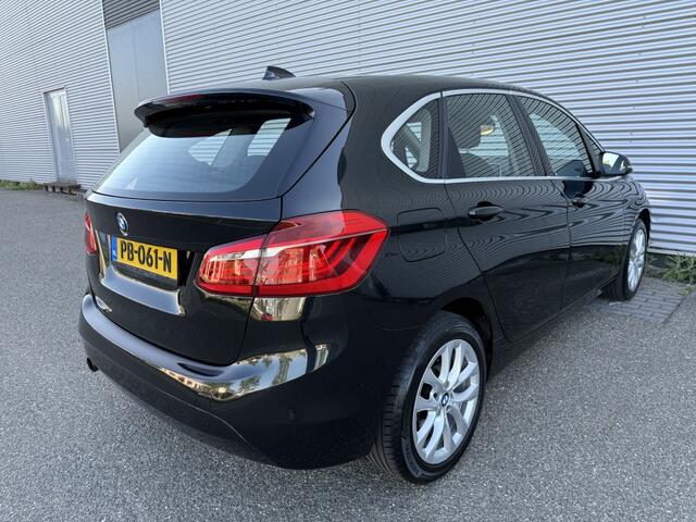 BMW 2-SERIE Active Tourer 216i NAP 1e eigenaar 17" lichtmetaal origineel Nederlands!