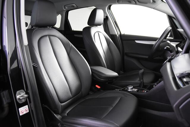 BMW 2-SERIE Active Tourer 216i *1ste Eigenaar*Leer*Trekhaak*Navigatie*