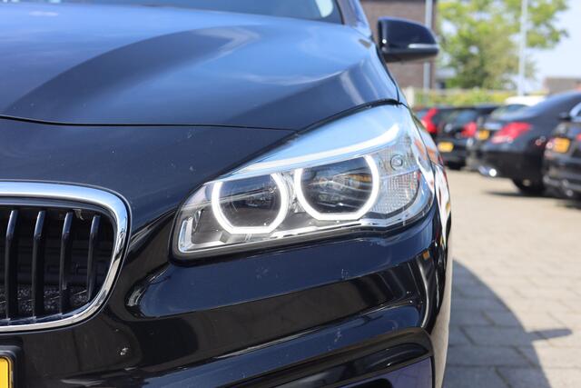 BMW 2-SERIE Active Tourer 216i EXECUTIVE I TREKHAAK I SPORT LINE I SFEERVERLICHTING