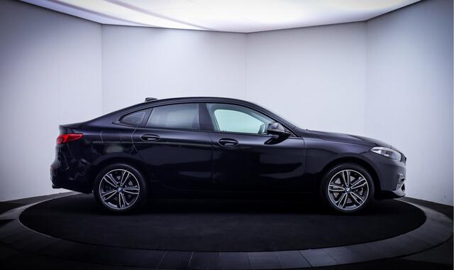 BMW 2-SERIE Gran Coupé 220iA SPORTLINE FULL LED | CARPLAY | STOELVERW | NAVI | DAB | CLIMA | CRUISE | SPORTSTOELEN | LMV