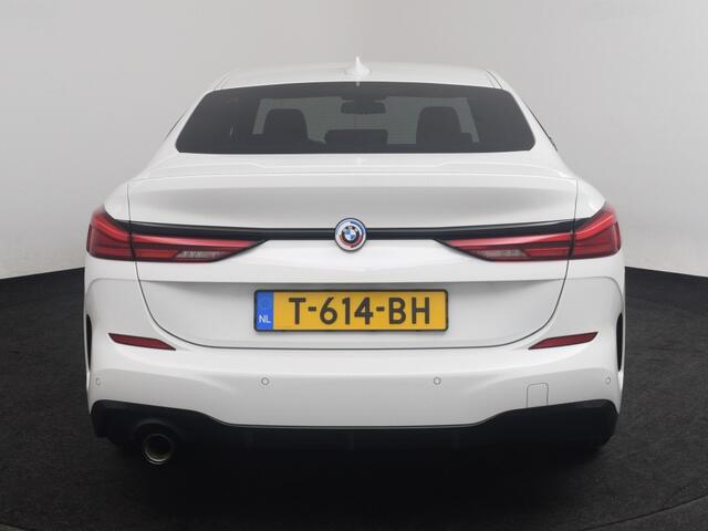 BMW 2-SERIE Gran Coupé 218i | M-Sport o Live Cockpit o CarPlay o Dealeronderh. o NAP