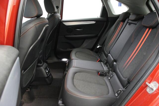 BMW 2-SERIE 218i Executive Edition - Carplay, Camera, Half Leer, Headup Display