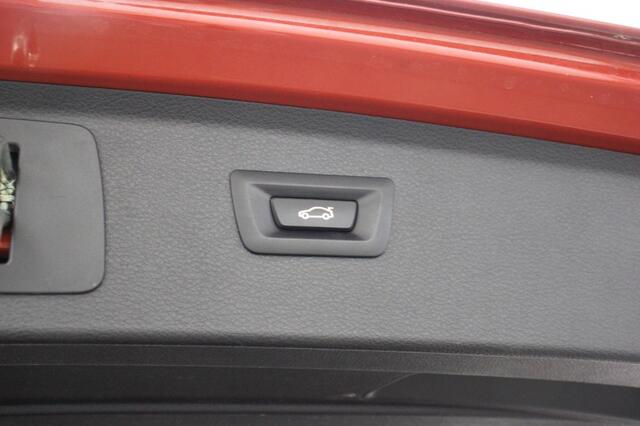 BMW 2-SERIE 218i Executive Edition - Carplay, Camera, Half Leer, Headup Display
