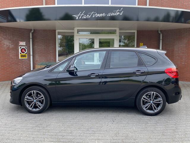 BMW 2-SERIE Active Tourer 218i High Executive Edition!! | Stoelverwarming | PDC V+A | Navigatie | Cruise | Trekhaak | Ndl Auto | Elekt. Achterklep | RIJKLAARPRIJS INCL 12 MAANDEN GARANTIE EN BEURT