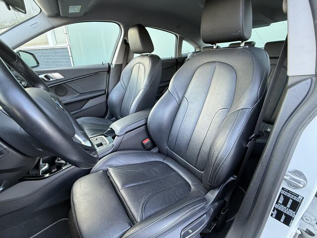 BMW 2-SERIE Gran Coupé BWJ 2020 218i 141 PK Executive AUTOMAAT LEDER | VIRTUAL COCKPIT | STOELVERW. | PDC | NAVI | CLIMA | CRUISE | BLUETOOTH | LMV 17 INCH | MULTIFUNCT. STUURWIEL