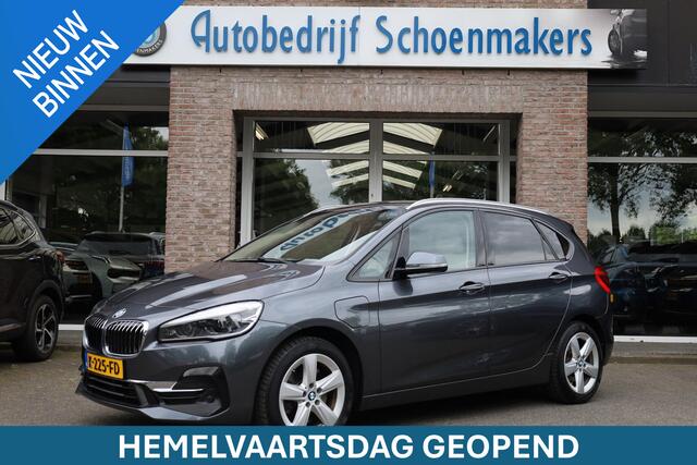 BMW 2-SERIE Active Tourer 225xe iPerformance High Executive CAMERA HUD MEMORY LEER NAVI 2xPDC LMV CRUISE LED STOELVERWARMING 2xELECTRISCH-VERSTELBAAR ZEER-NETJES!!