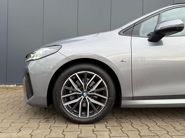 BMW 2-SERIE Active Tourer 218i M-Sport / Leer / Head up / H&K / 360
