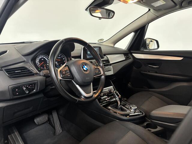 BMW 2-SERIE Active Tourer 218i Corporate Lease Executive Navigatie Airco Cruise Control Lichtmetalenvelgen Parkeersensoren
