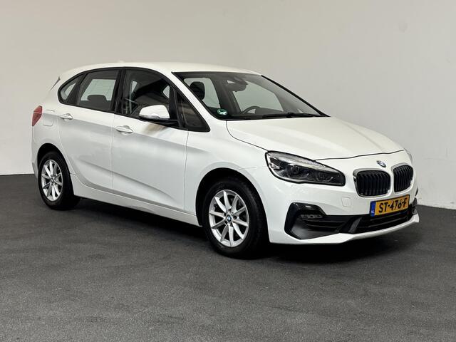 BMW 2-SERIE Active Tourer 218i Corporate Lease Executive Navigatie Airco Cruise Control Lichtmetalenvelgen Parkeersensoren