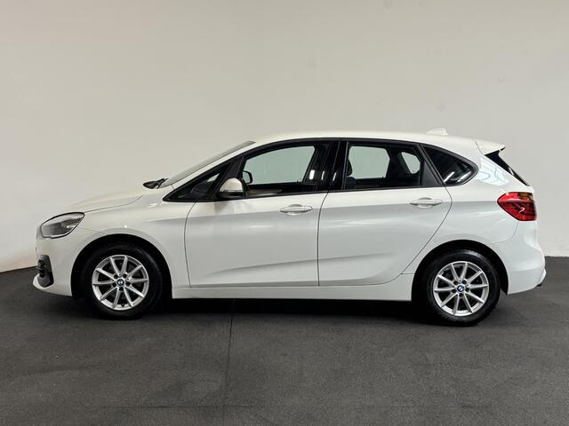 BMW 2-SERIE Active Tourer 218i Corporate Lease Executive Navigatie Airco Cruise Control Lichtmetalenvelgen Parkeersensoren