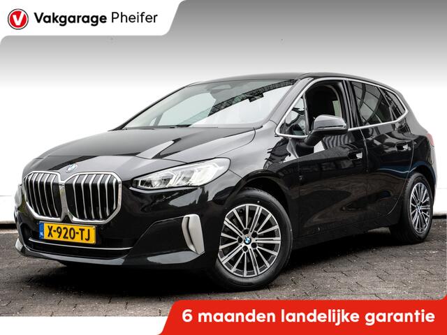 BMW 2-SERIE Active Tourer 218i 136pk Aut. Luxury line Trekhaak/ Harman-Kardon/ Full led/ Leer/ Camera/ Memory/ Navigatie/ Carplay