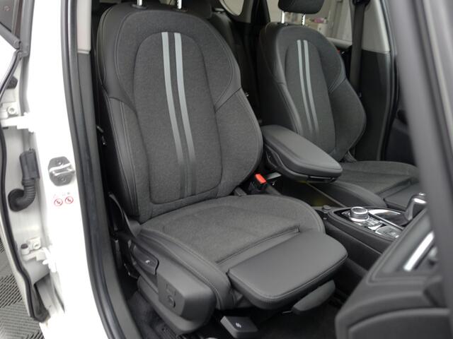 BMW 2-SERIE Active Tourer 225xe iPerformance High Executive Aut- SOH 95%, Xenon Led, Sport Interieur, Park Assist, Virtual Cockpit, Sfeerverlichting