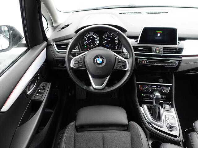 BMW 2-SERIE Active Tourer 225xe iPerformance High Executive Aut- SOH 95%, Xenon Led, Sport Interieur, Park Assist, Virtual Cockpit, Sfeerverlichting